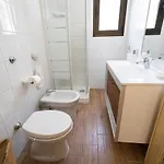 Dom wakacyjny Leo House *