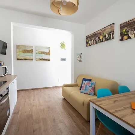 Leo House Porto Cesareo